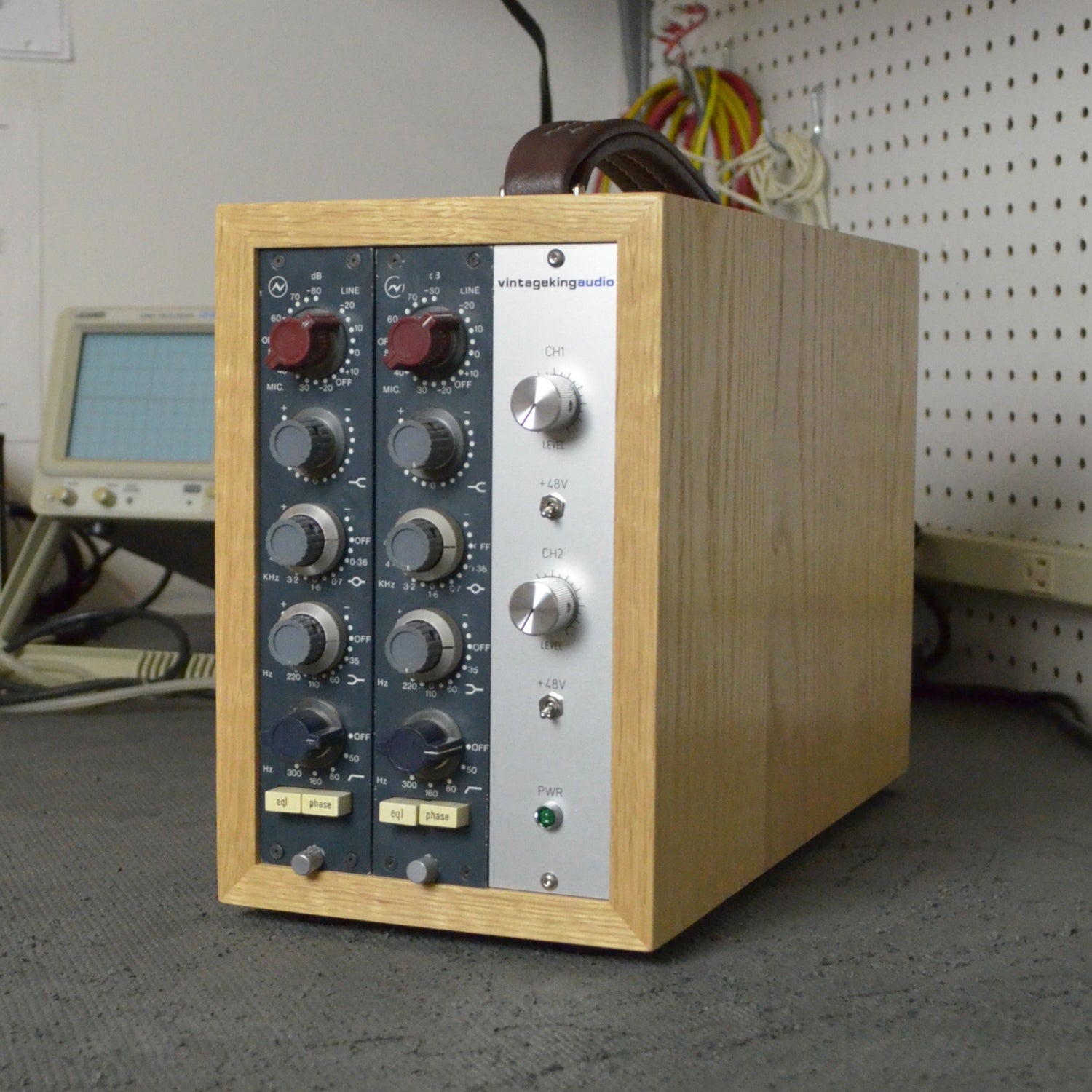 Neve 1073 Pair In VK Wood Rack #VK-261/20361K (Used) – Vintage King