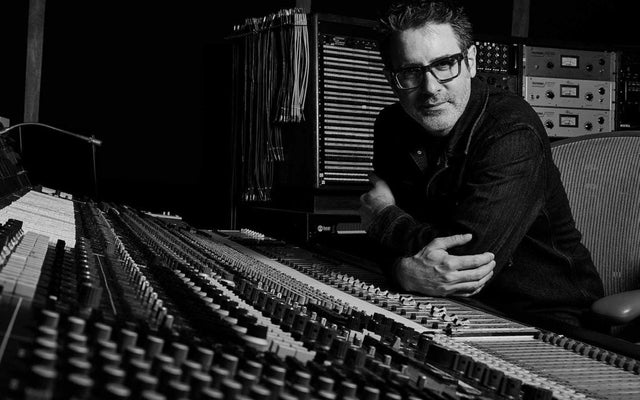 Ryan Hewitt Captures Raw Tone On New Chili Peppers Record With Mojave Mics