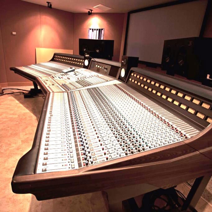 Amek 9098i 72 Channel Console (Vintage)