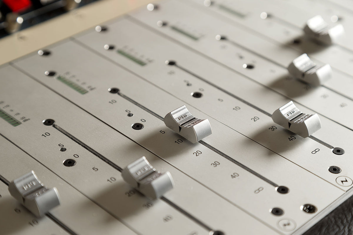 Neve BCM10/2 Mk2 32-Channel Analog Recording/Mixing Console