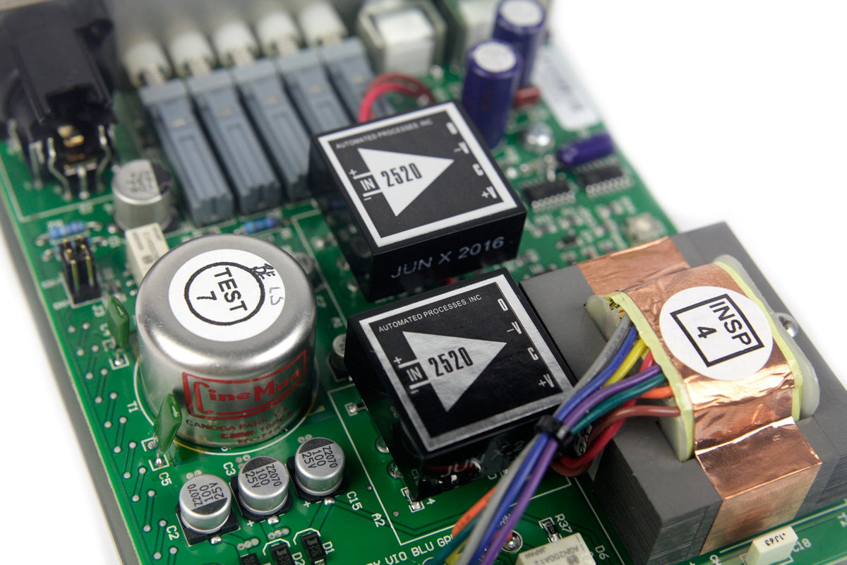 API 512v 500 Series Microphone Preamp