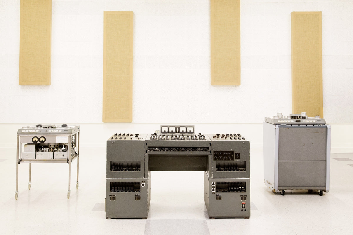 EMI Abbey Road REDD.37 Historic Beatles Console