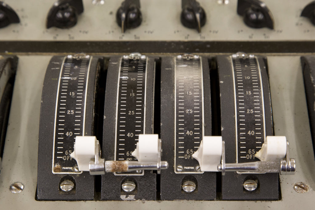 EMI Abbey Road REDD.37 Historic Beatles Console