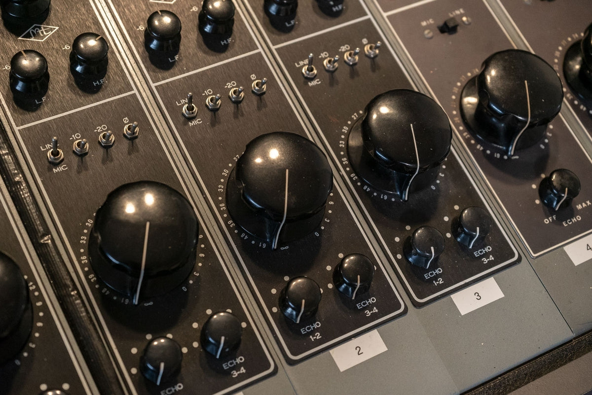 Universal Audio 610 Custom Console (Vintage)