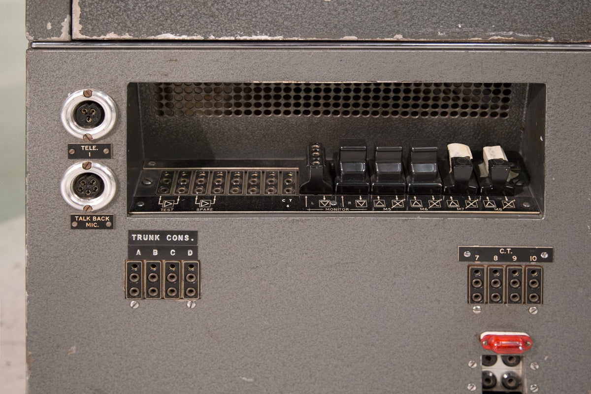 EMI Abbey Road REDD.37 Historic Beatles Console