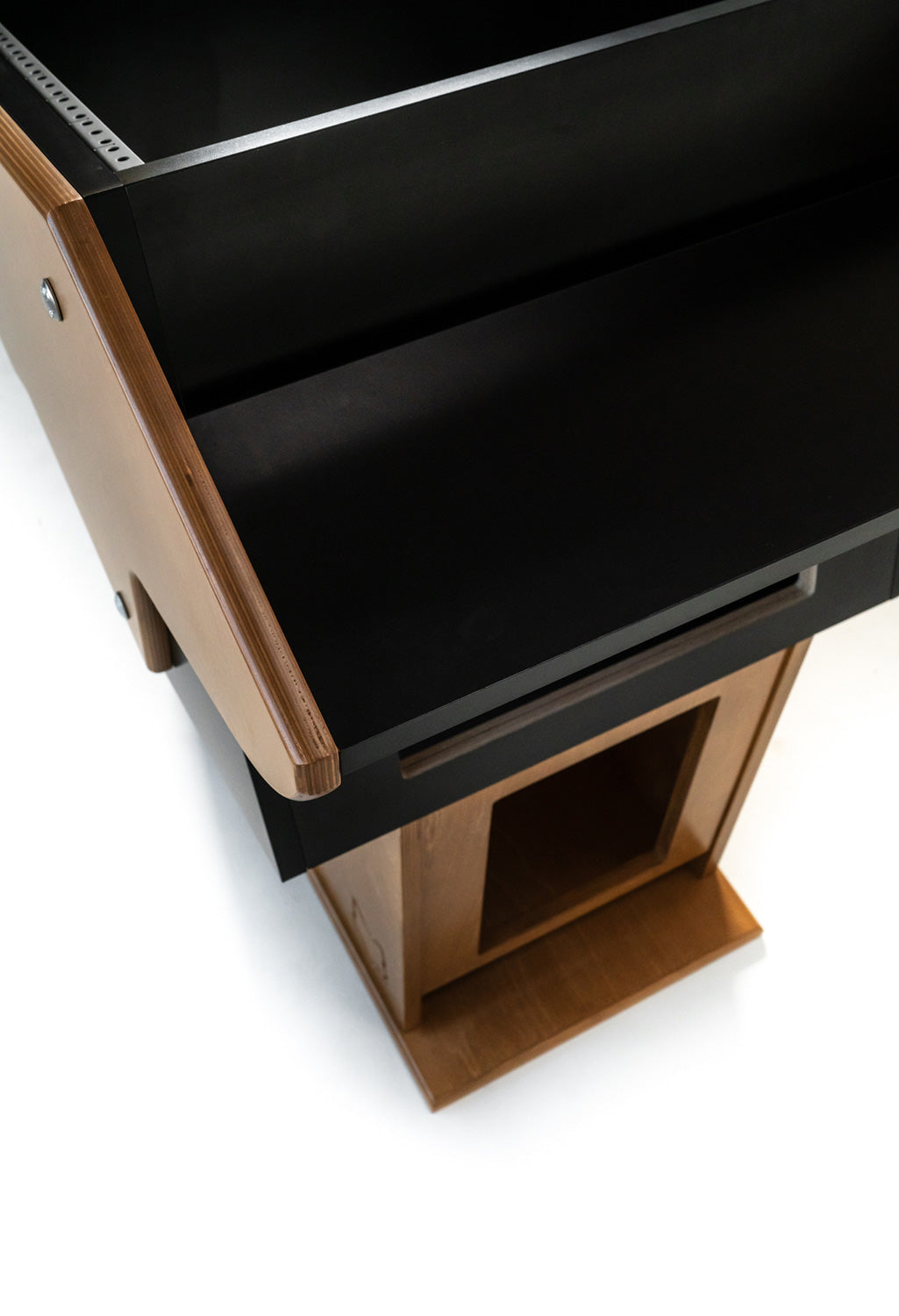 Dangerfox Genesis 8U Solo Studio Desk - Walnut