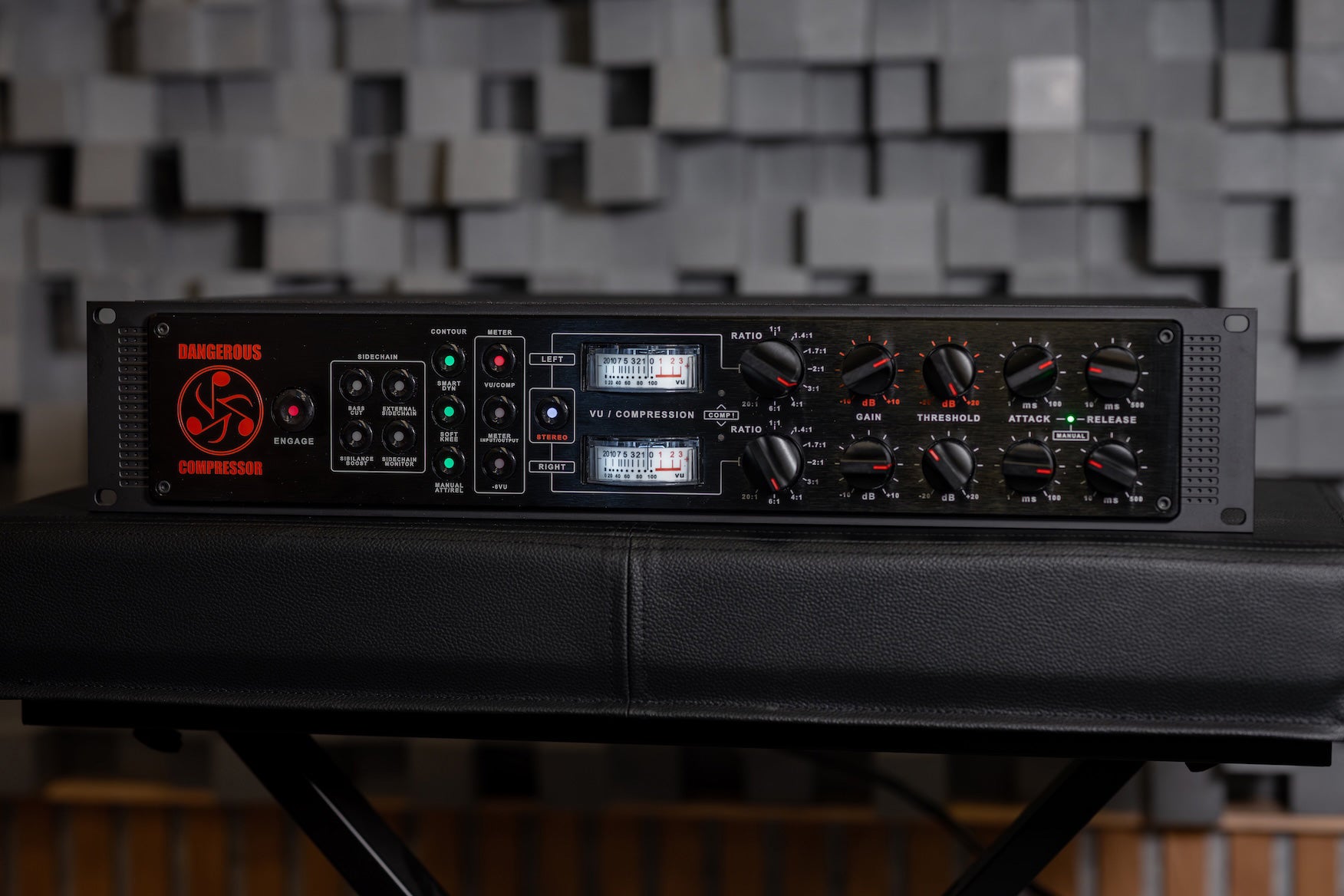 Vintage King Audio - Pro Equipment | Studio Design | Audio Integration