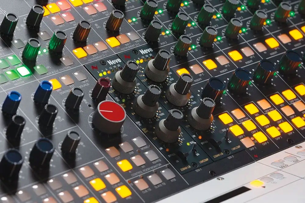 Neve 8424 24-Channel Console with Three 1073OPX Mic Preamps