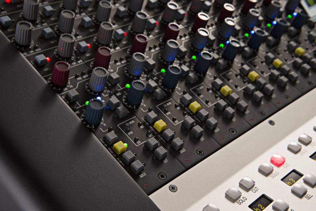 Neve Genesys Black G32 16-Channel 32-Fader Analog Recording Console with DAW Control