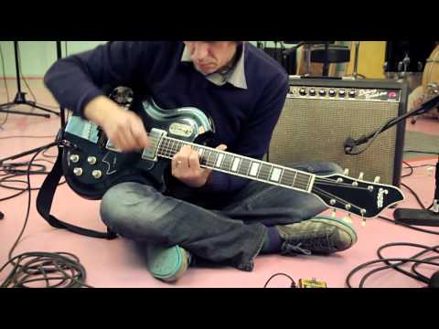 Steven Drozd of the Flaming Lips Demos the Walrus Audio Janus Tremolo/Fuzz Pedal