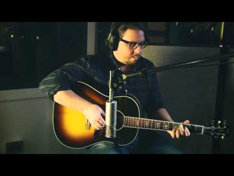 Aston Microphones Spirit Demo On Acoustic Guitar