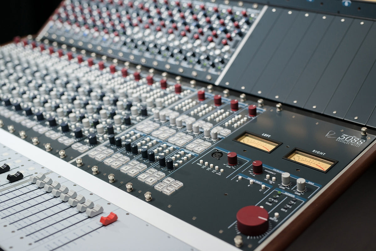 Rupert Neve Designs 5088 Limited Edition Shelford Blue