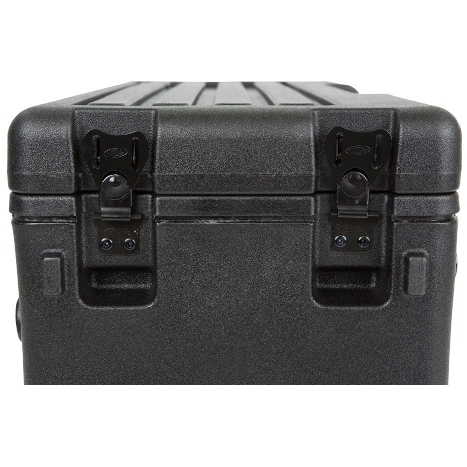 SKB 1SKB-R4UW Rolling Roto Rack Case
