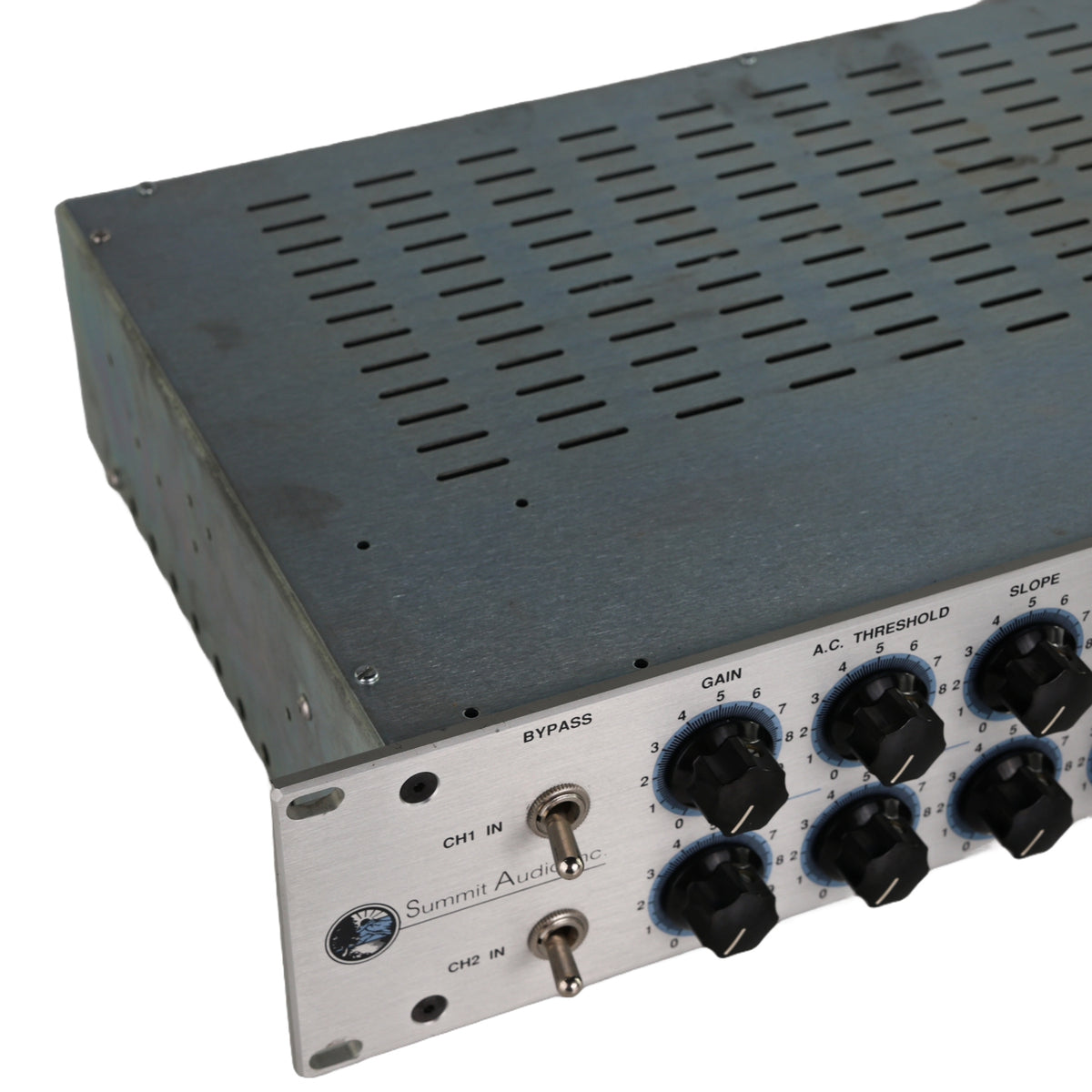 Summit Audio DCL-200 Compressor/Limiter #0721089 (Used)