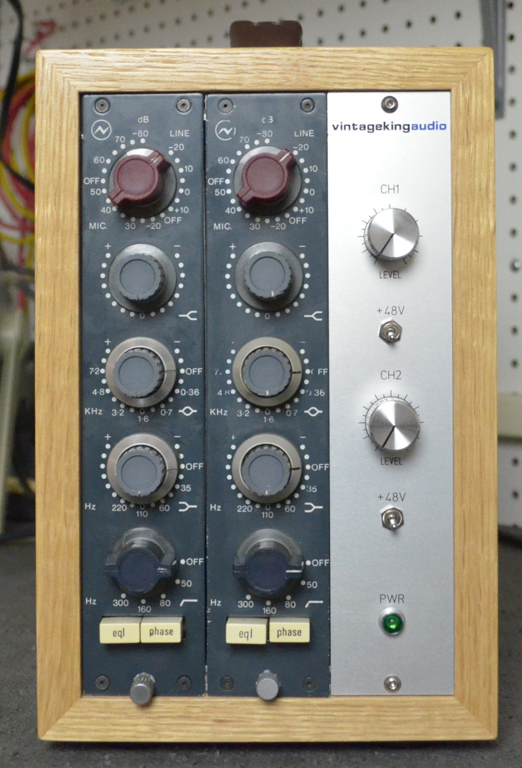 Neve 1073 Pair In VK Wood Rack #VK-261/20361K (Used) – Vintage King