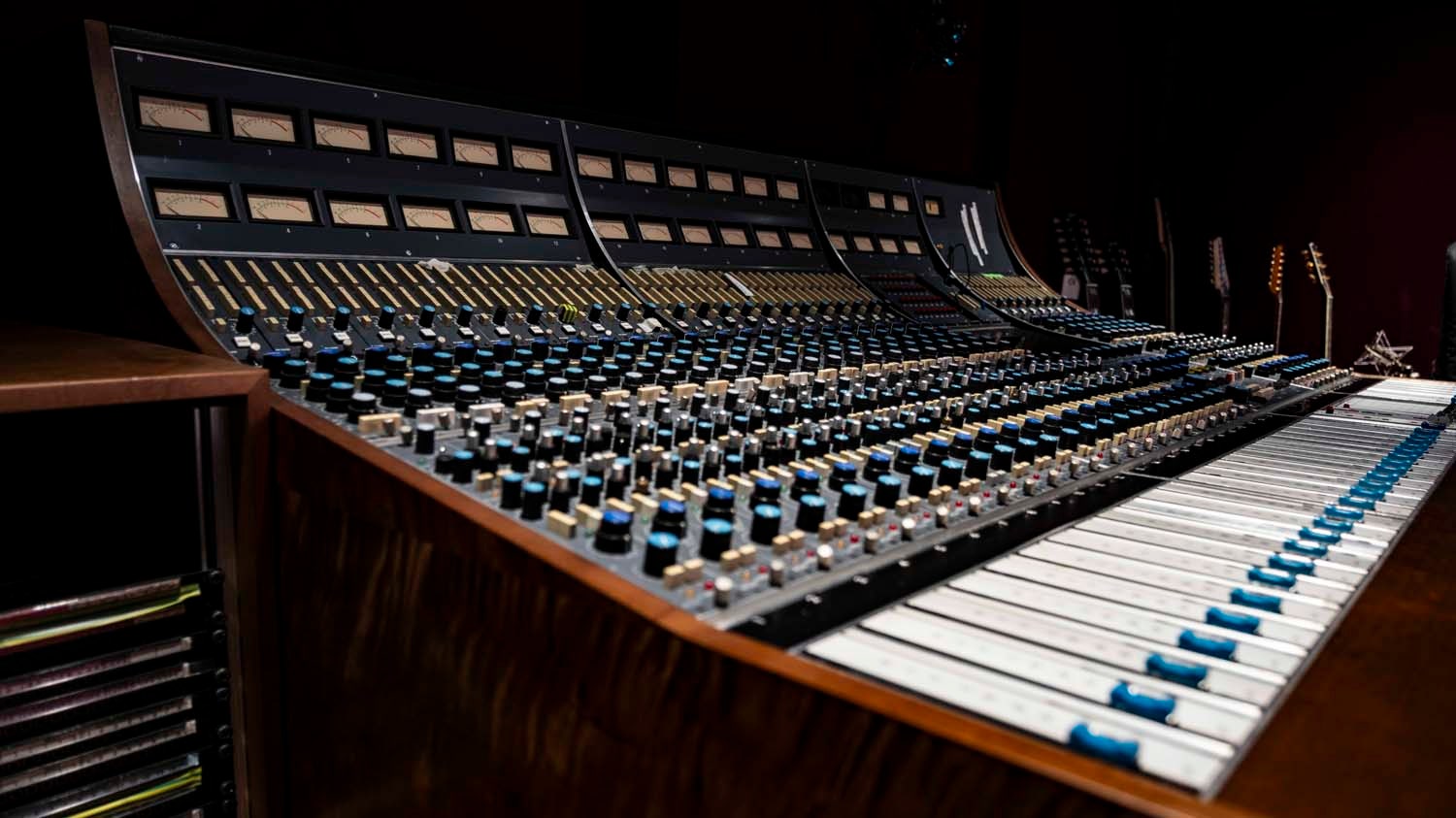 Neve 8068 MKI Muscle Shoals Mixing Console #A4093 (Vintage