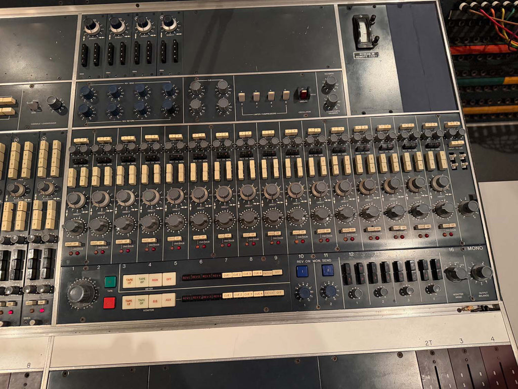 Neve 8026 MKII 24 Channel Console #A4131 (Vintage)