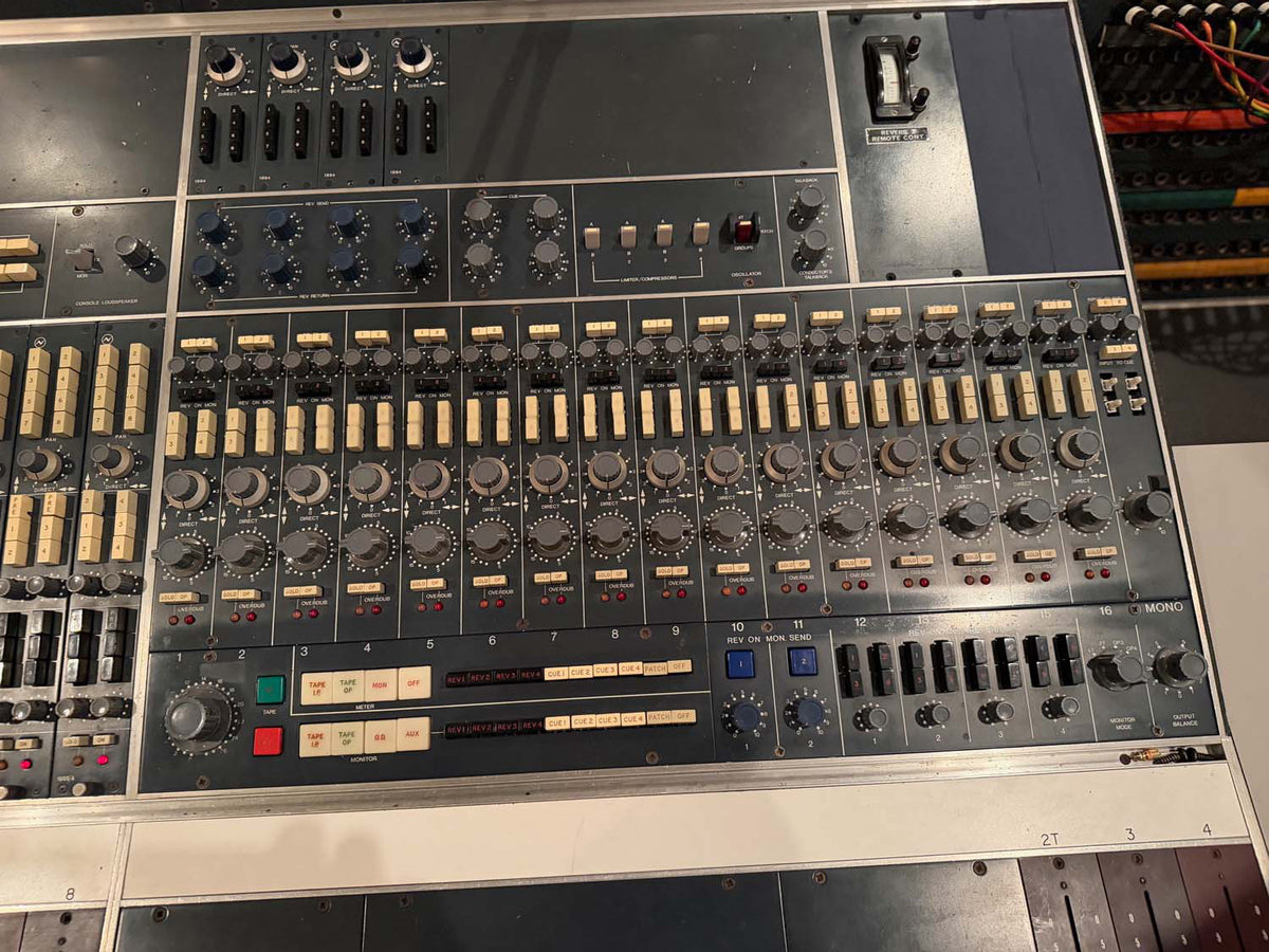 Neve 8026 MKII 24 Channel Console #A4131 (Vintage)