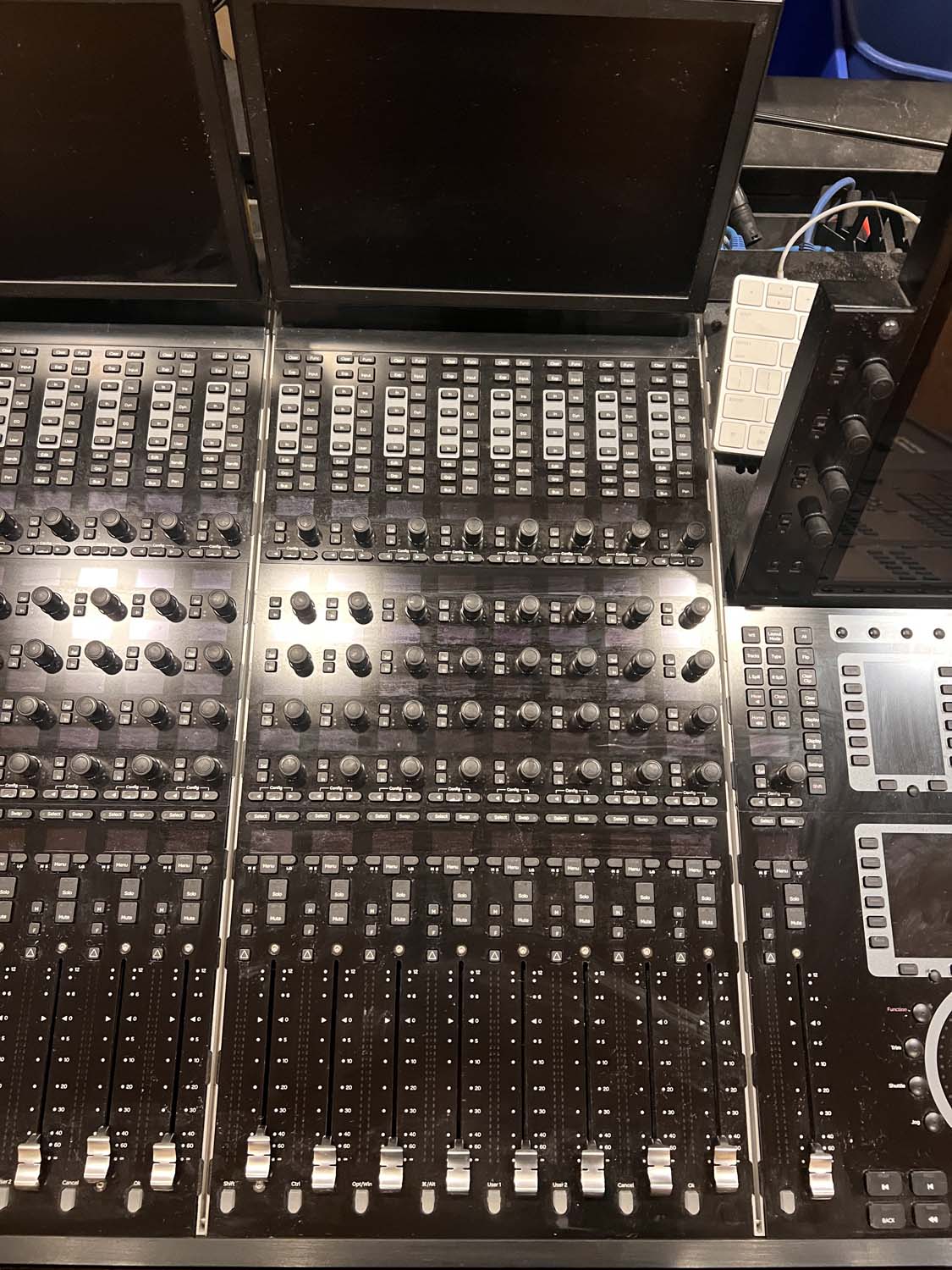 Avid S6 M40 32-5-D Pro Tools Control Surface Custom #EAECX62100004B (Used)