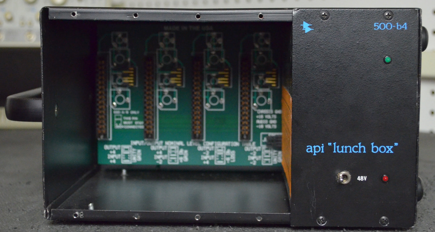 API 500 B4 4 Slot Lunchbox (Used) – Vintage King