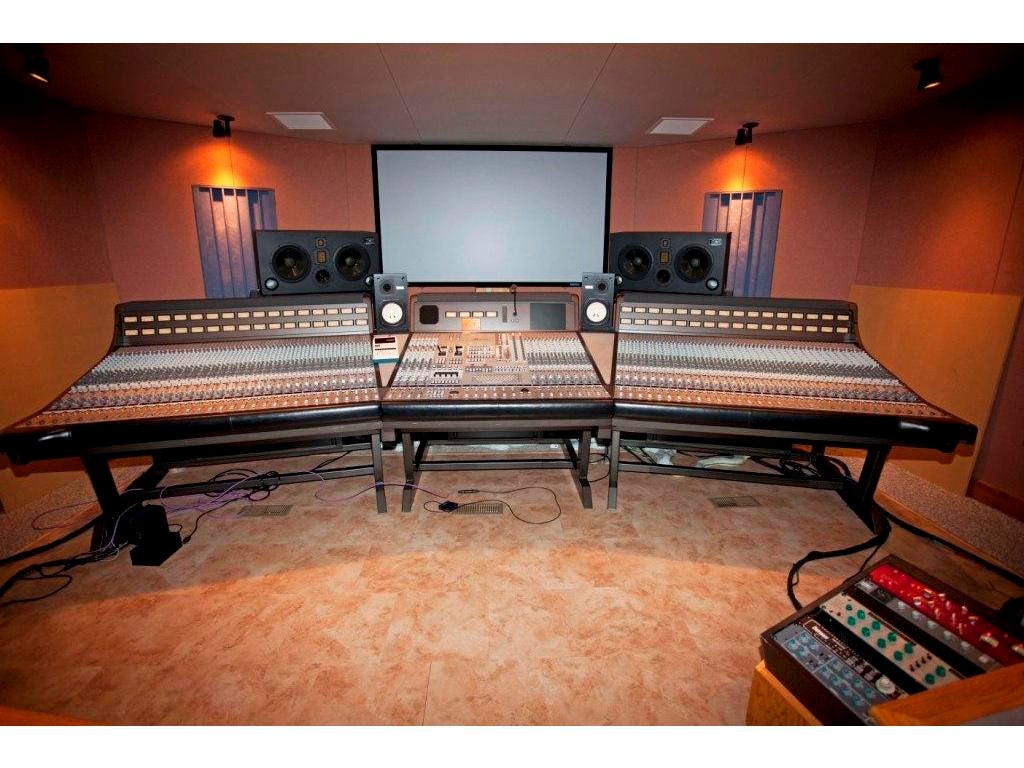 Amek 9098i 72 Channel Console (Vintage)
