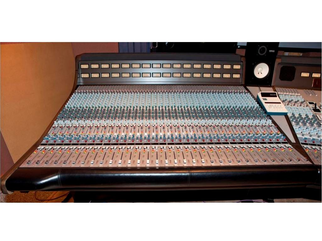 Amek 9098i 72 Channel Console (Vintage)