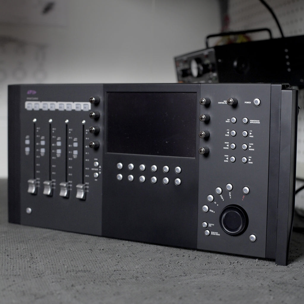 Avid Artist Control #DFDJV21800105C (Used)