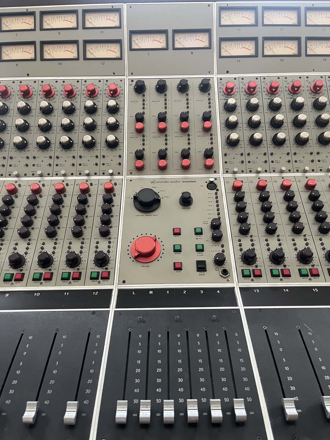 Wunder Audio Wunderbar 24-Channel Console (Used)