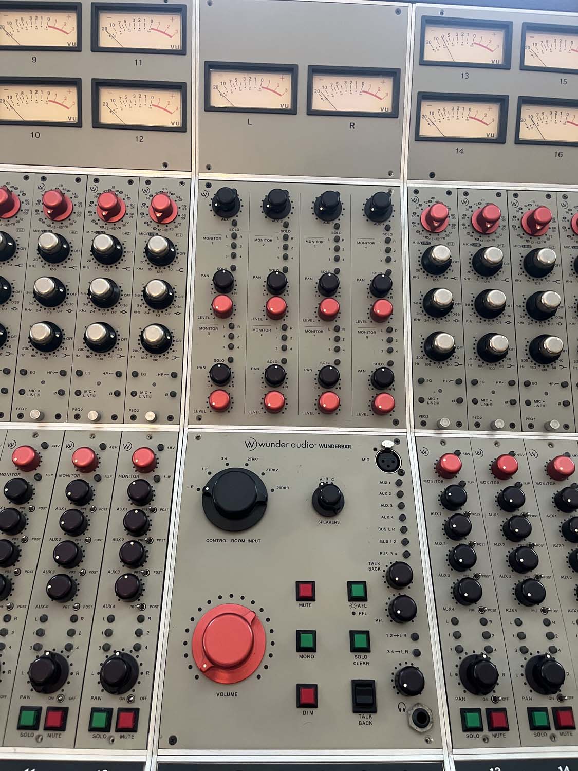 Wunder Audio Wunderbar 24-Channel Console (Used)